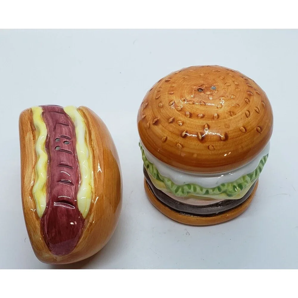 Hamburger and Hot Dog Salt & Pepper Shaker Set
